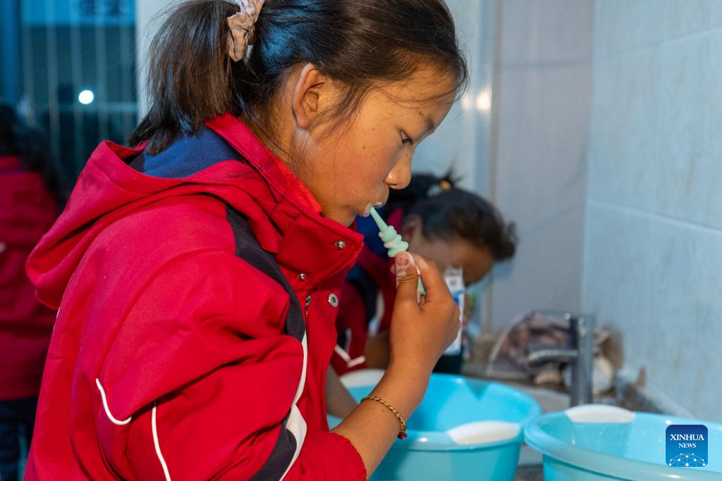 Xizang schools start new semester two months after earthquake