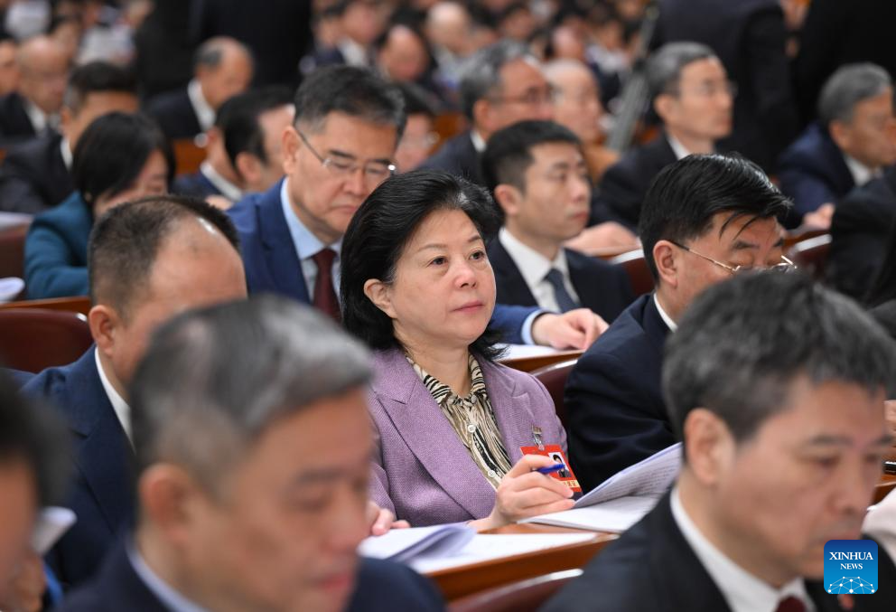 Female lawmakers, political advisors shine at China's ongoing 