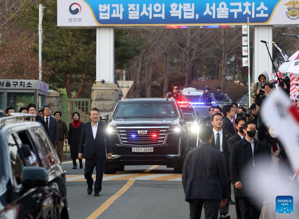 S. Korean president released as prosecution decides not to appeal