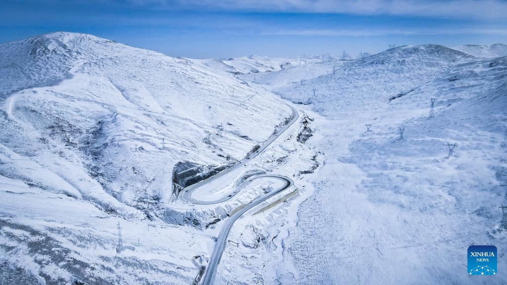 Snow scenery of Tibetan Autonomous Prefecture of Golog, NW China's Qinghai