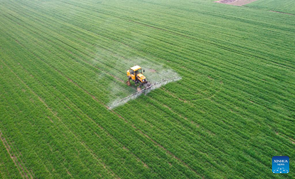 Modern technologies used during spring ploughing across China