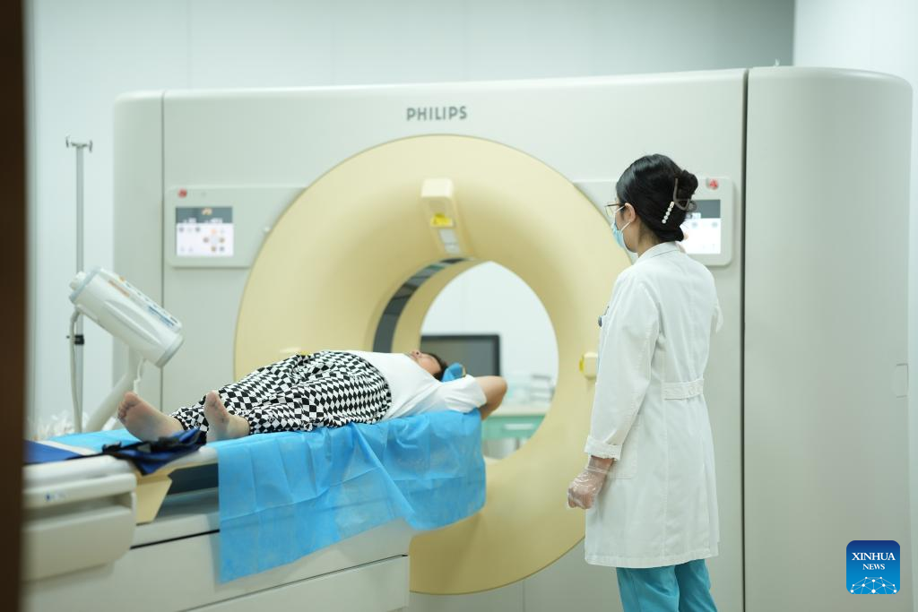 Shanghai's first wholly foreign-owned hospital granted license