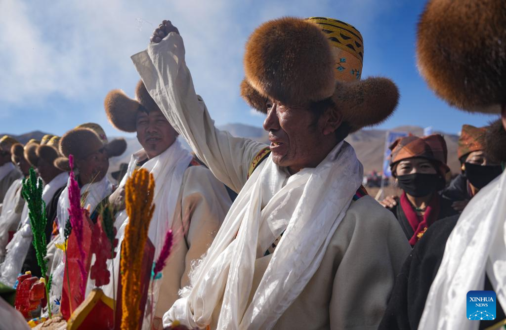 Farmers in SW China's Xizang welcome spring farming