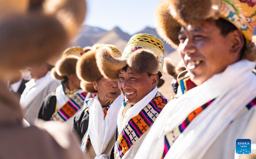 Farmers in SW China's Xizang welcome spring farming