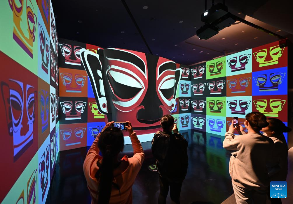 Immersive art exhibition of Sanxingdui opens in China's Tianjin