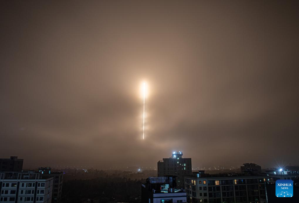 China launches internet satellite group