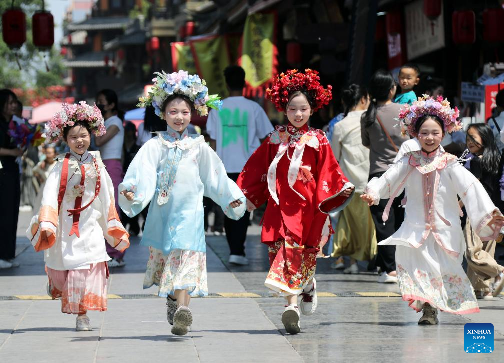 China's May Day holiday travel boom highlights consumer vitality