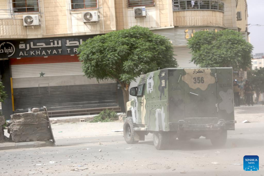 Death toll rises to 39 in sectarian clashes near Damascus as ceasefire falters