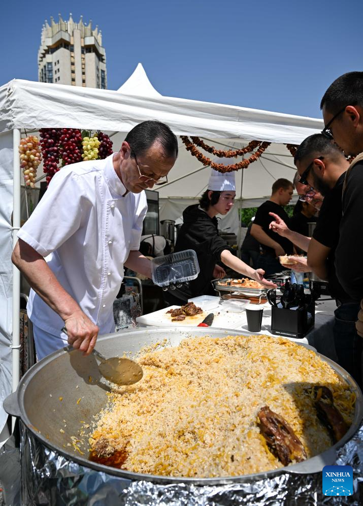 Festival held in Almaty to celebrate Kazakhstan's National Unity Day