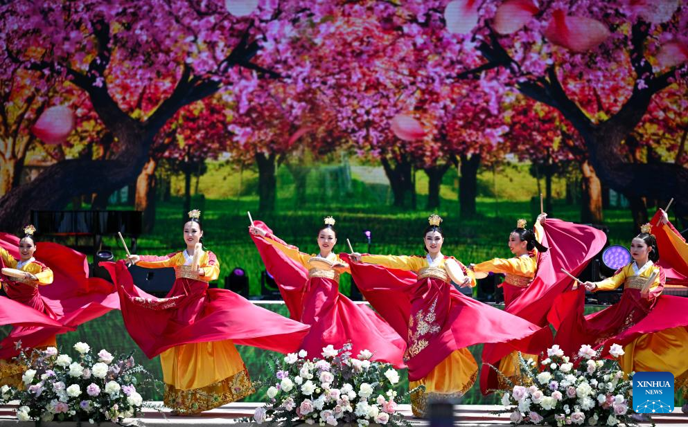 Festival held in Almaty to celebrate Kazakhstan's National Unity Day