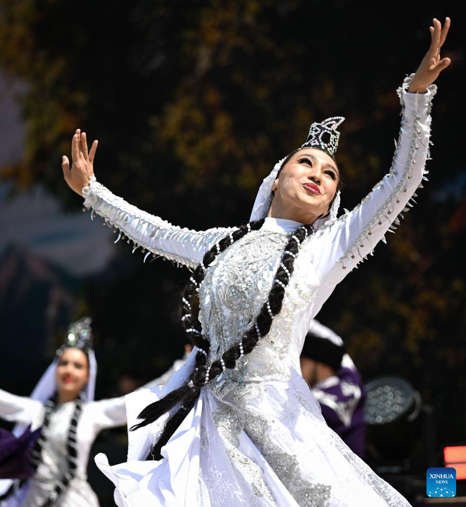 Festival held in Almaty to celebrate Kazakhstan's National Unity Day