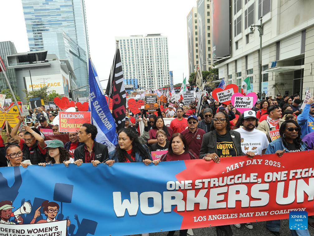 Large crowds turn out for Int'l Workers' Day rally in Los Angeles