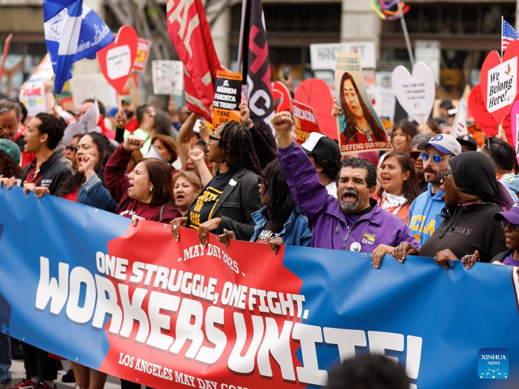 Large crowds turn out for Int'l Workers' Day rally in Los Angeles