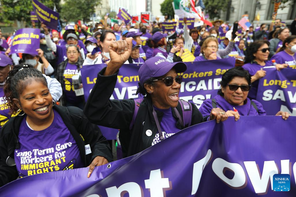 Large crowds turn out for Int'l Workers' Day rally in Los Angeles