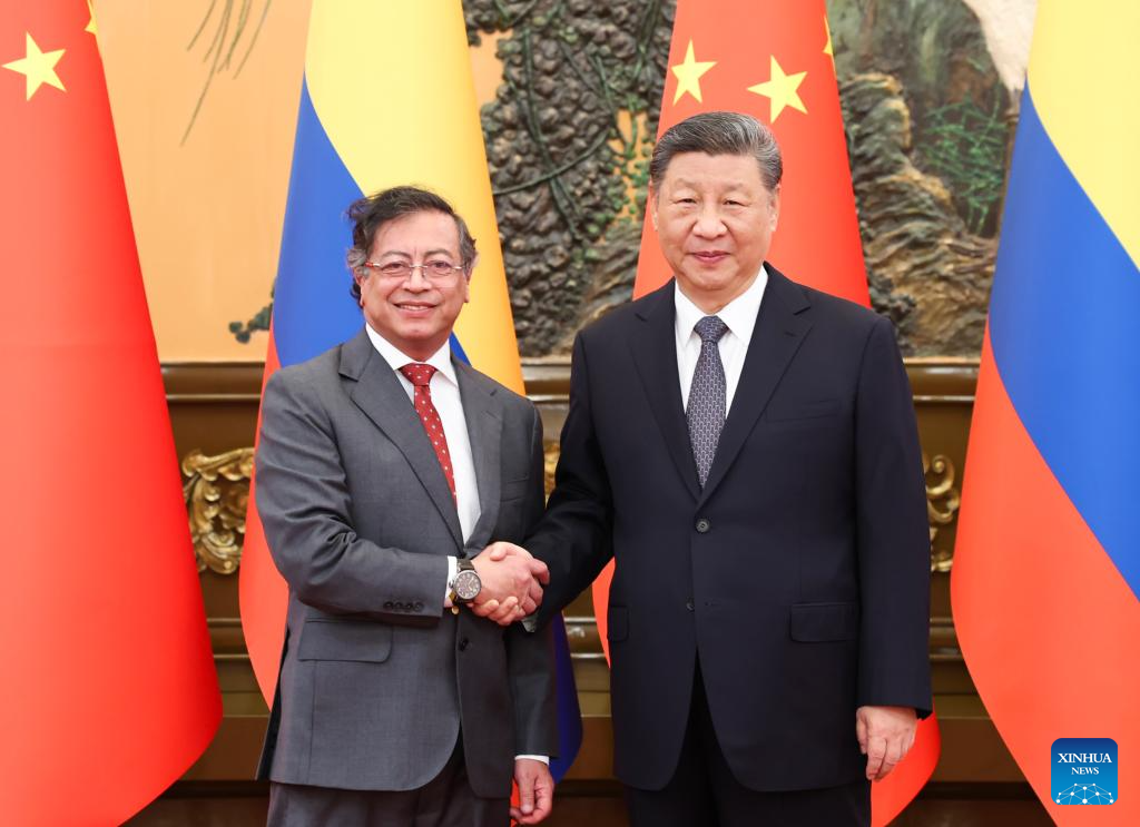 Xi meets Colombian president