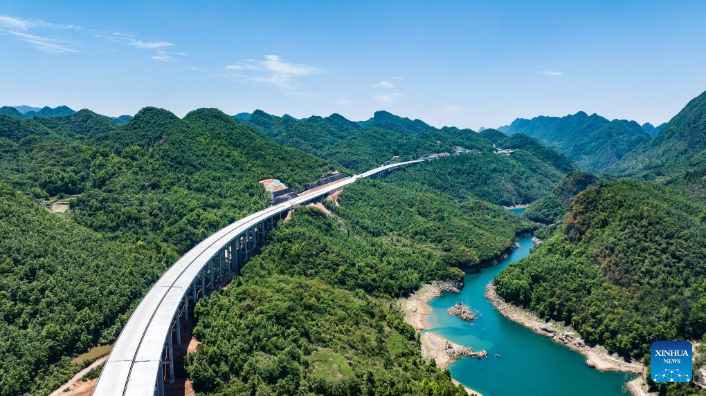 Guiyang-Pingtang expressway under construction in China's Guizhou
