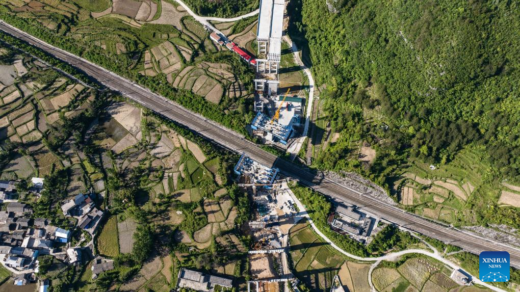 Guiyang-Pingtang expressway under construction in China's Guizhou