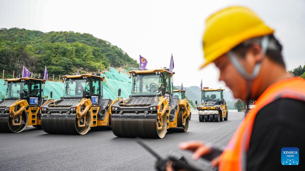 Guiyang-Pingtang expressway under construction in China's Guizhou