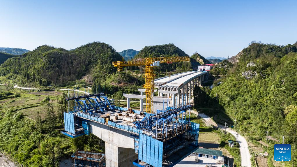 Guiyang-Pingtang expressway under construction in China's Guizhou