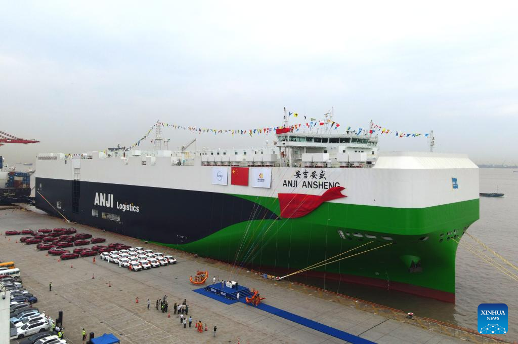 World's largest car carrier built by China sets sail