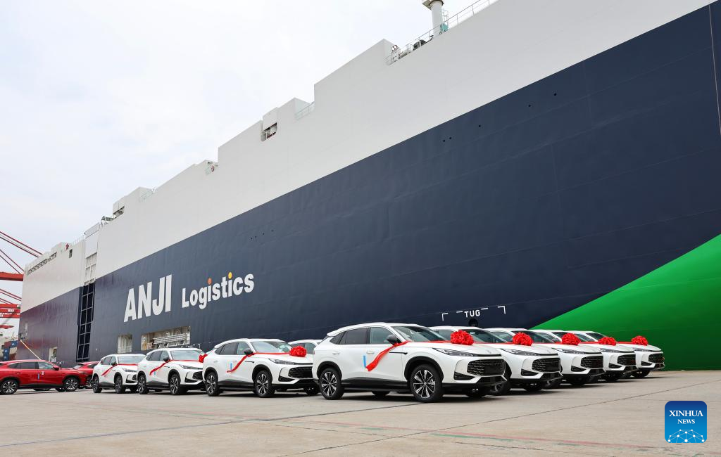 World's largest car carrier built by China sets sail