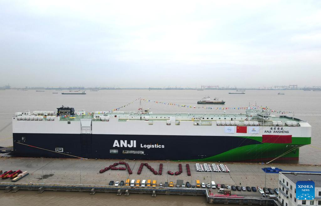 World's largest car carrier built by China sets sail