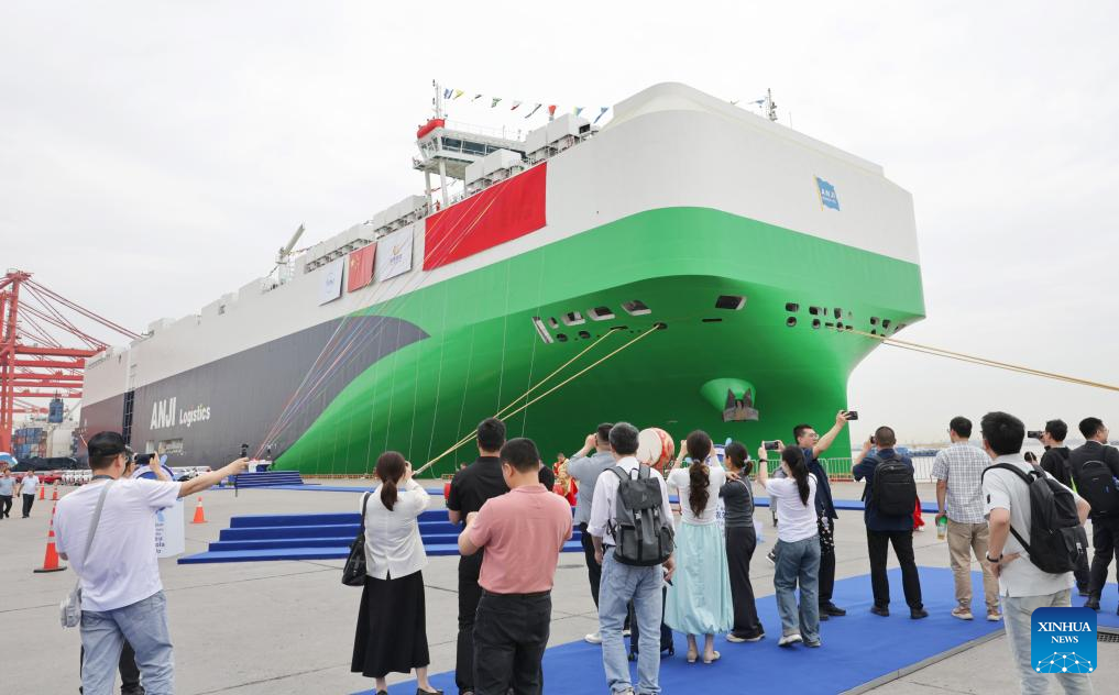World's largest car carrier built by China sets sail