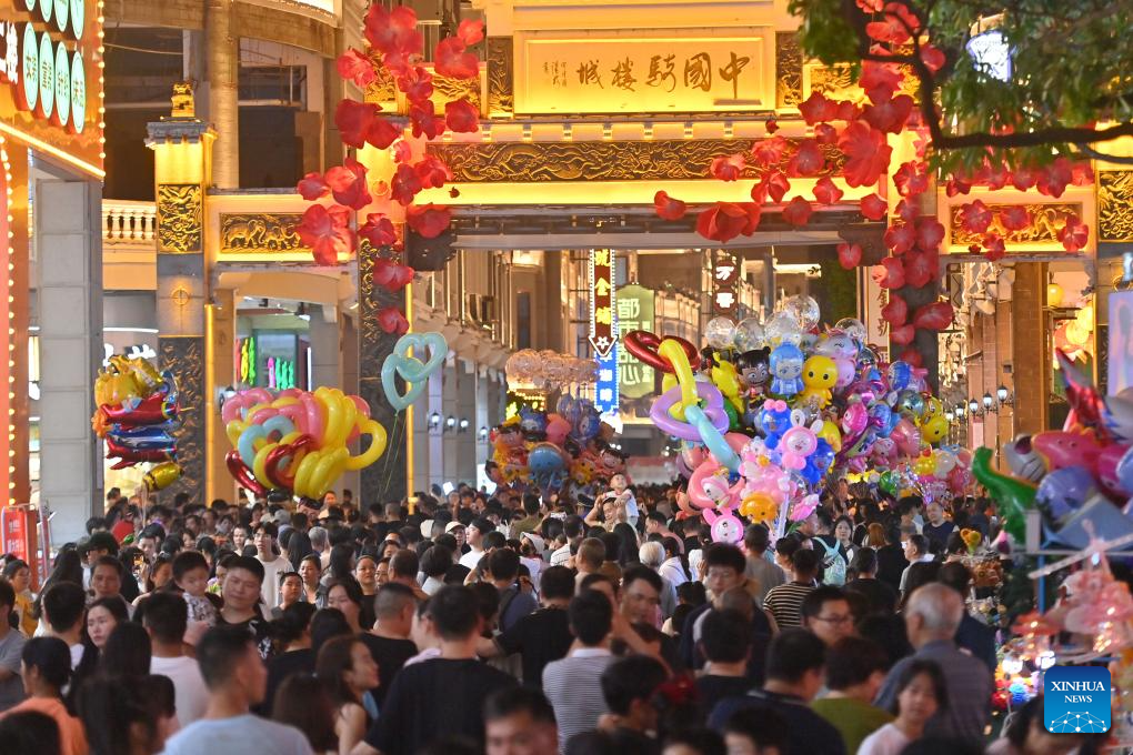 Night economy booms in south China's Guangxi