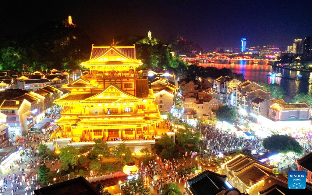 Night economy booms in south China's Guangxi