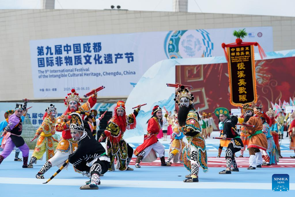 9th Int'l Festival of Intangible Cultural Heritage held in Chengdu