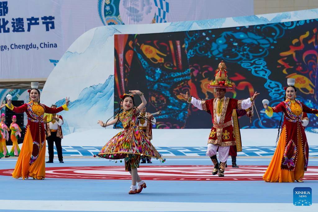9th Int'l Festival of Intangible Cultural Heritage held in Chengdu