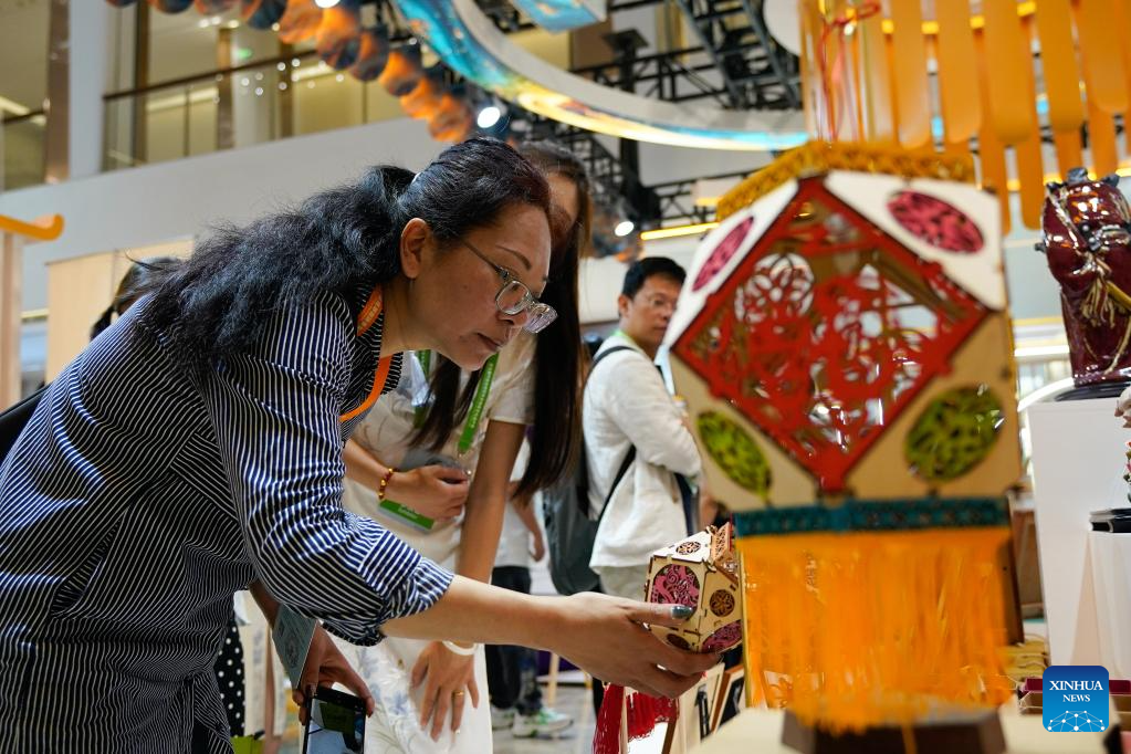 9th Int'l Festival of Intangible Cultural Heritage held in Chengdu