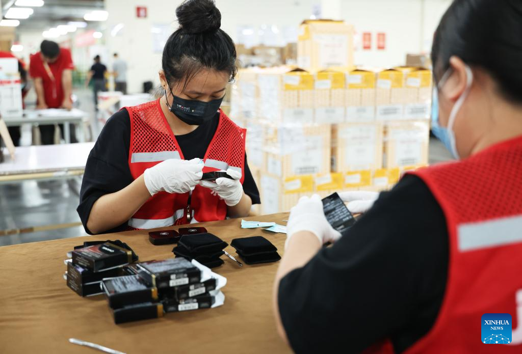 China's Hainan promotes development of duty-free shopping sector