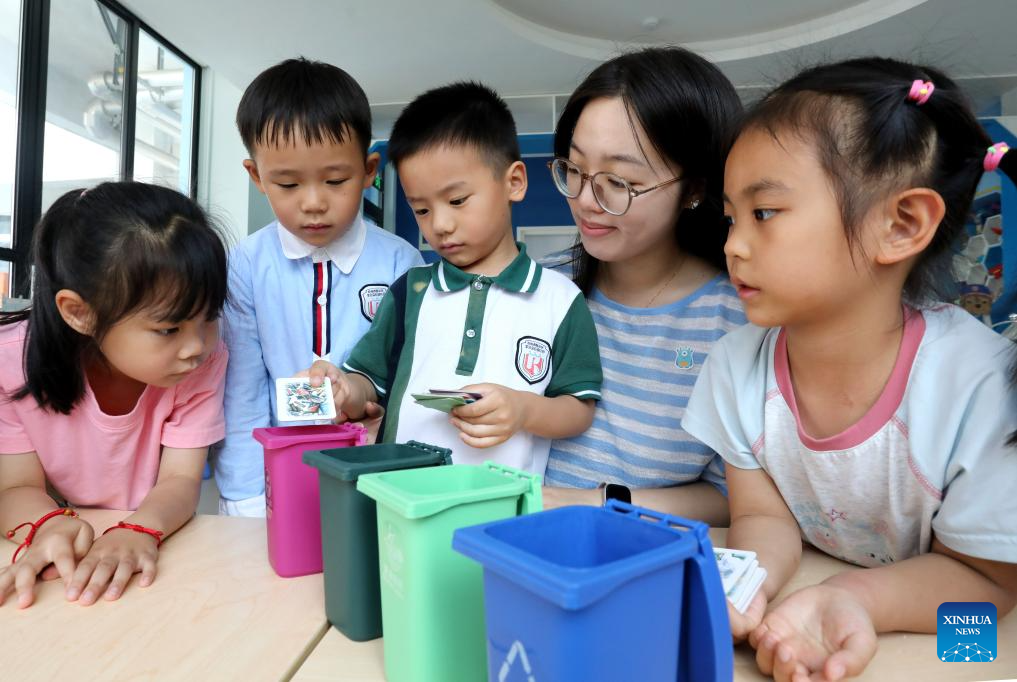 華泰證券：比亞迪閃充技能或推進(jìn)高壓超充趨勢