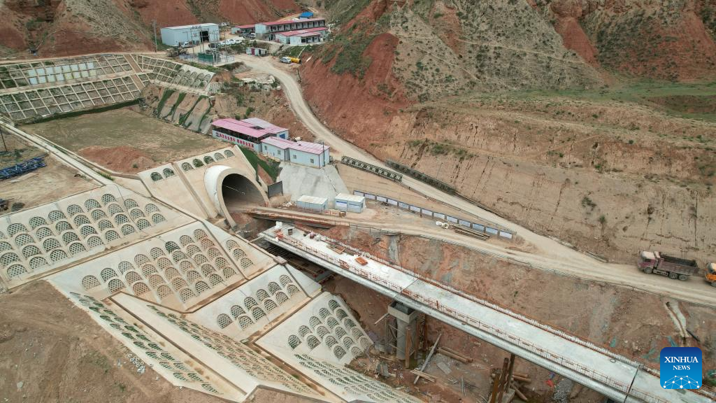 Zhaowan Tunnel of Lanzhou-Hezuo high-speed railway under construction in China's Gansu