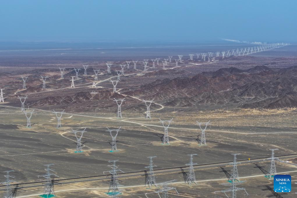 New ultra-high voltage project begins operation to deliver power from Xinjiang to Chongqing