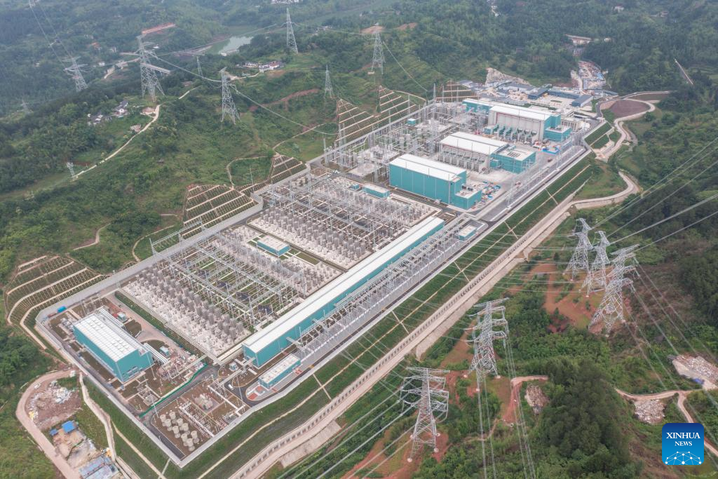 New ultra-high voltage project begins operation to deliver power from Xinjiang to Chongqing