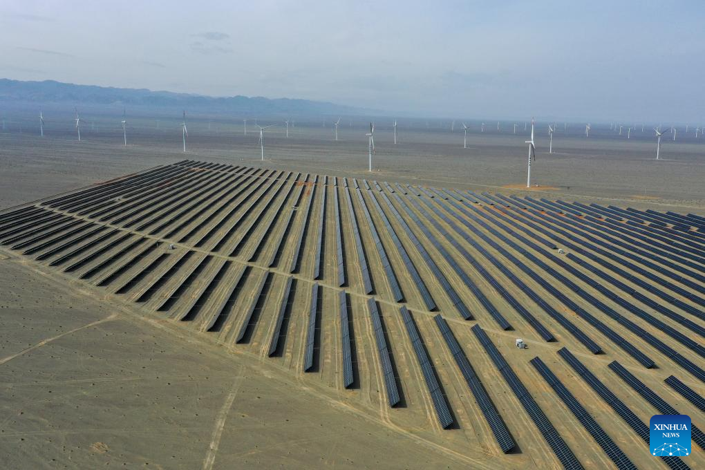 New ultra-high voltage project begins operation to deliver power from Xinjiang to Chongqing