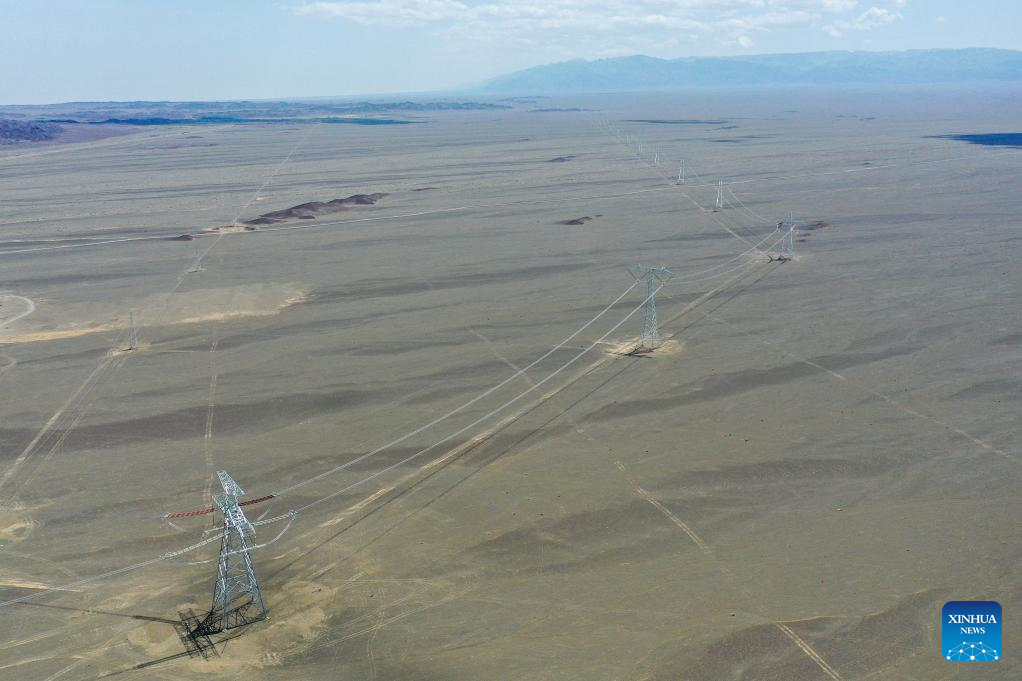 New ultra-high voltage project begins operation to deliver power from Xinjiang to Chongqing