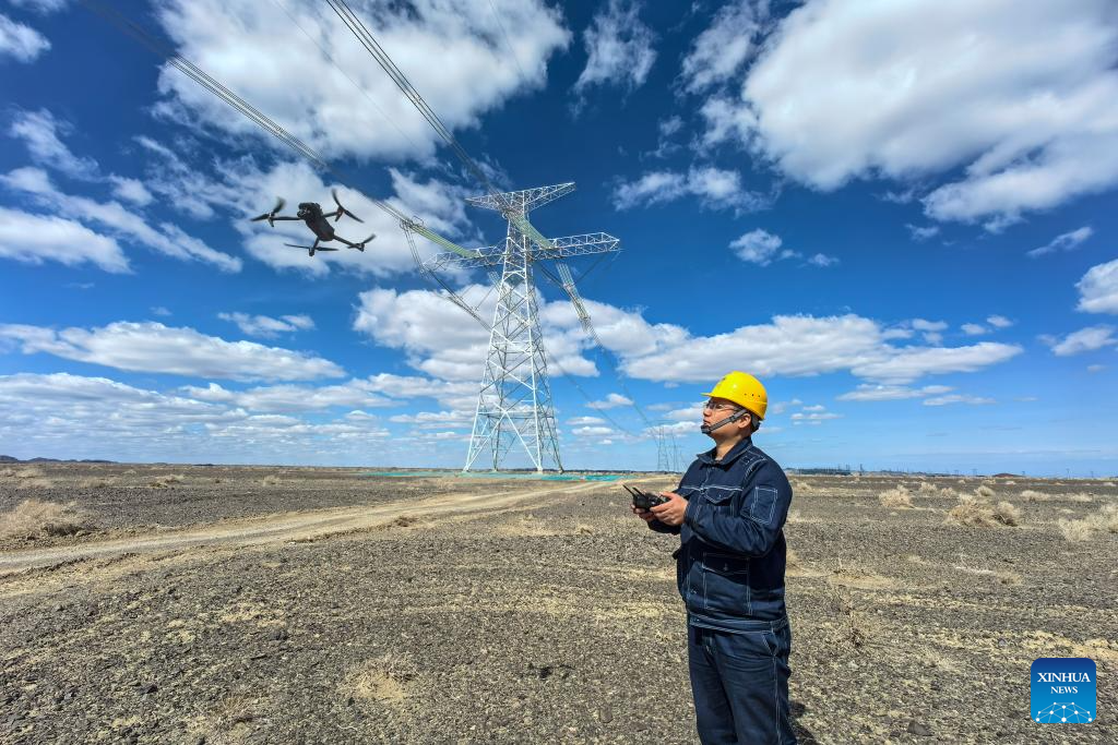 New ultra-high voltage project begins operation to deliver power from Xinjiang to Chongqing