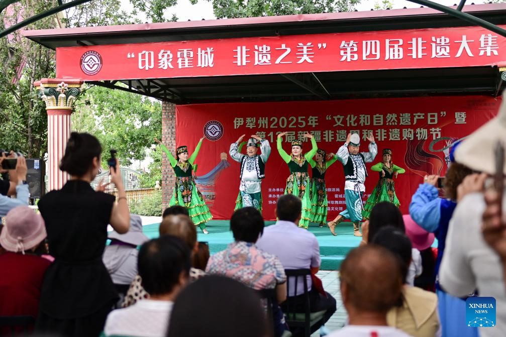 Lavender tourism festival promotes economic development in China's Xinjiang