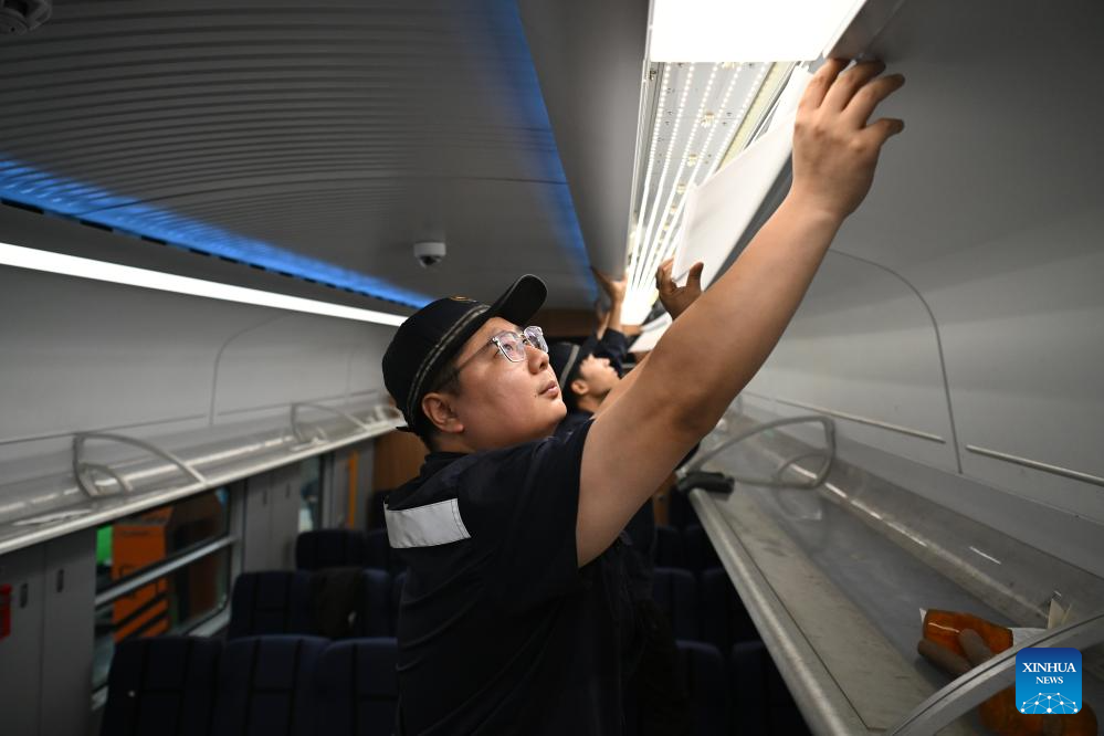 Railway maintenance underway to ensure safe summer travel rush in China's Taiyuan