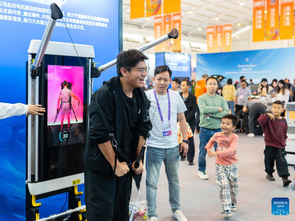 High-tech exhibits displayed at 9th China-South Asia Expo in Kunming