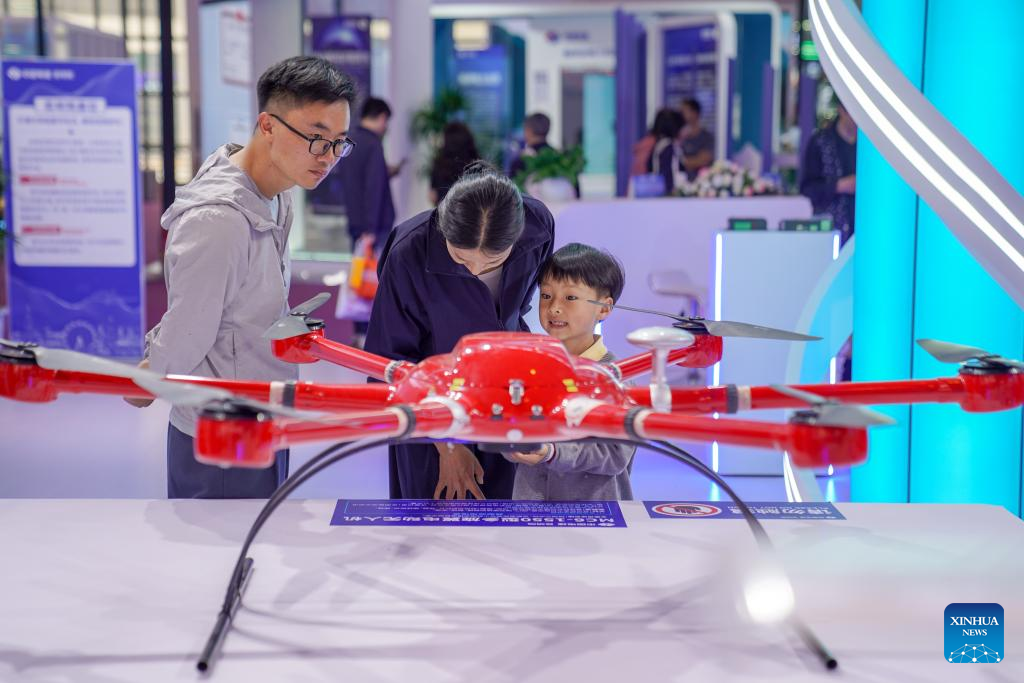 High-tech exhibits displayed at 9th China-South Asia Expo in Kunming