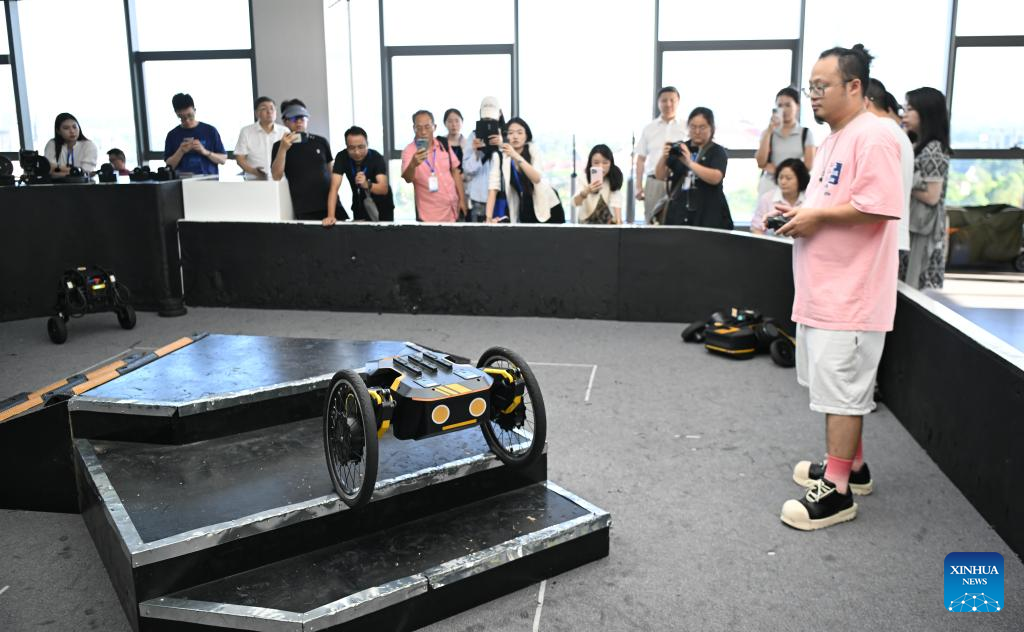 Guangdong takes various measures to boost robot industry