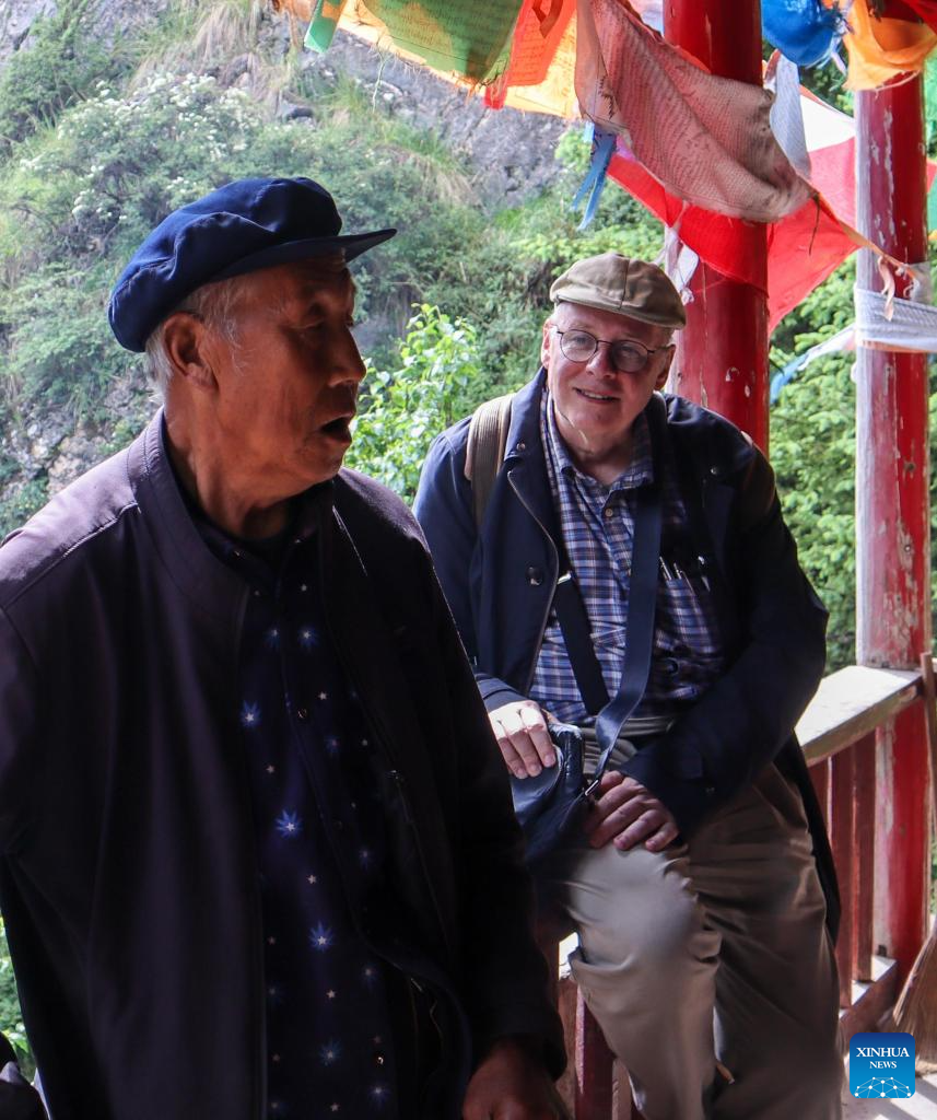 Dutch scholar delves deep into world of Chinese folk songs