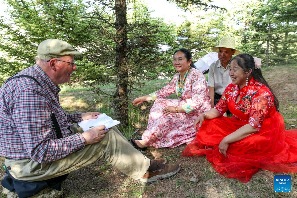 Dutch scholar delves deep into world of Chinese folk songs