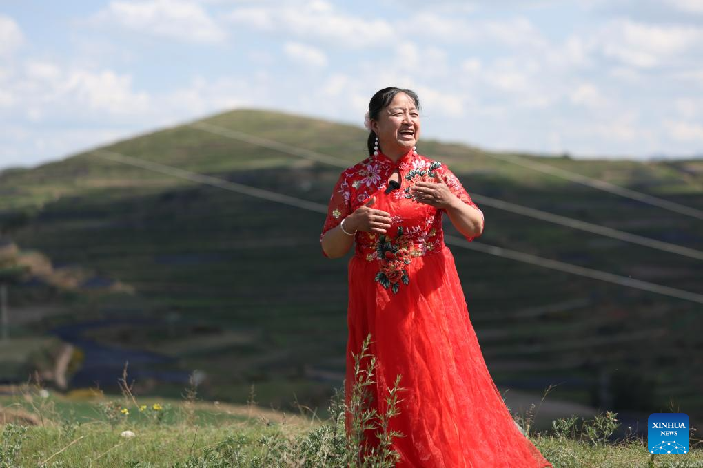Dutch scholar delves deep into world of Chinese folk songs