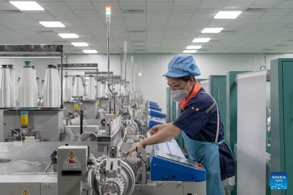 Fiberglass to fortune: A Chinese county's billion-yuan rise from mountains