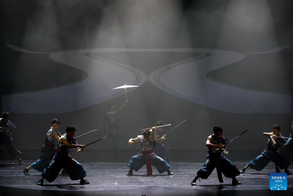 Chinese Kung Fu dance drama captivates Romanian audience